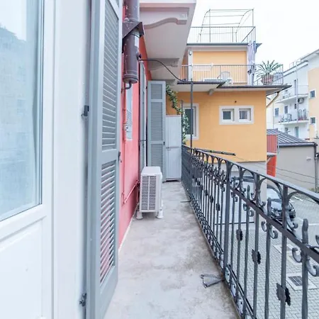 Cloe Apartment